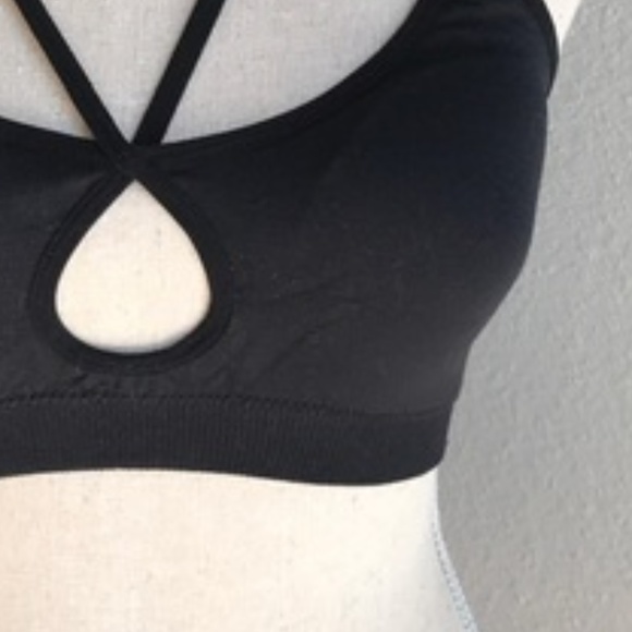 HOST PICK ✨LAST 1 Black Bralette Adjustable strap - Picture 7 of 8